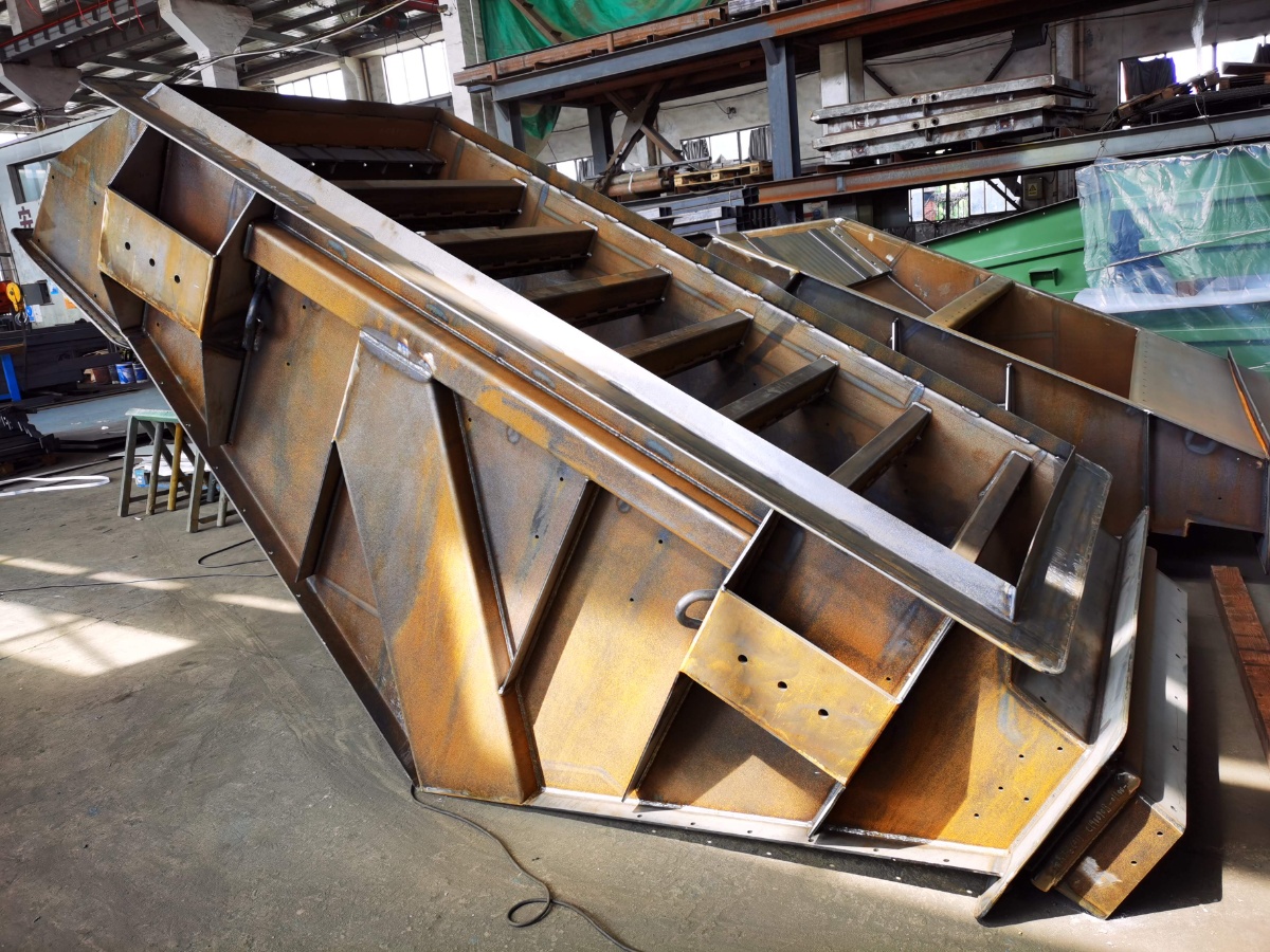 矿山设备部件焊接加工